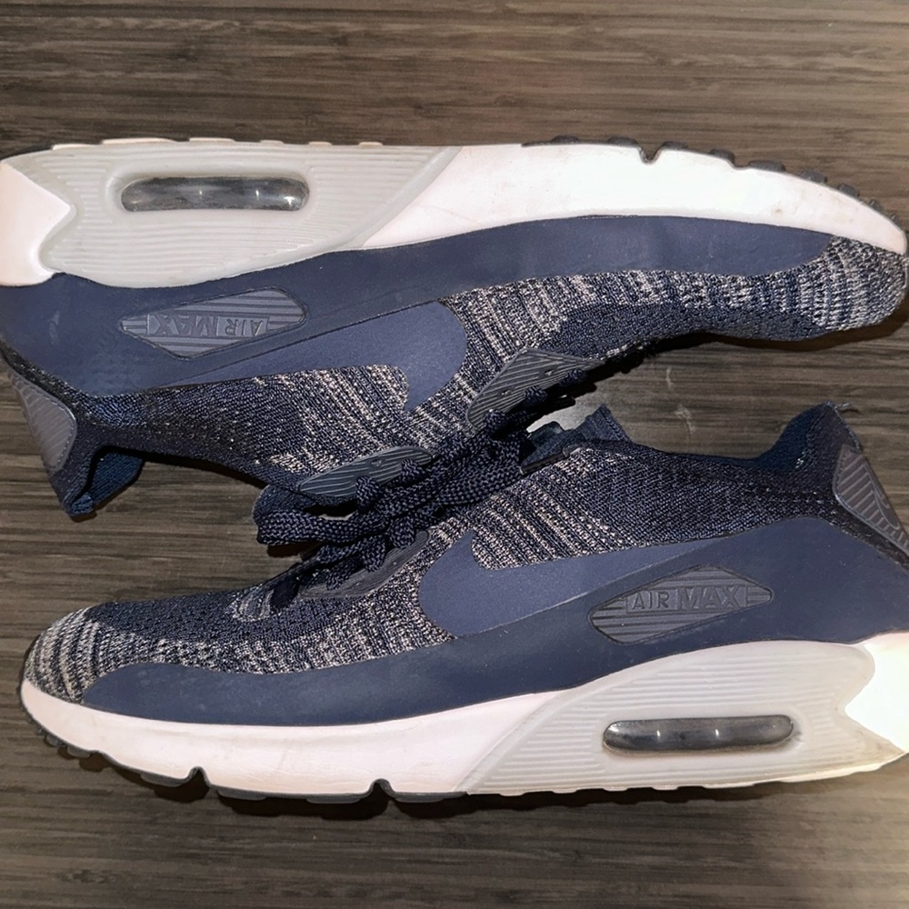 Nike Air Max 90 Flyknit
